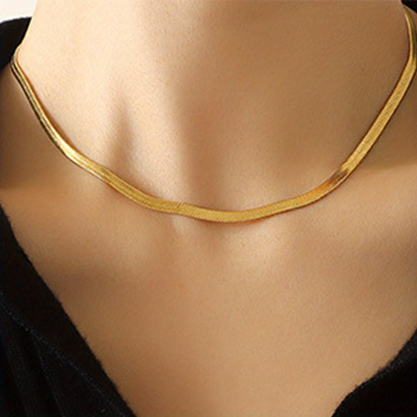 Golden Stainless Steel Necklace – Simple & Elegant Daily Jewelry for Women