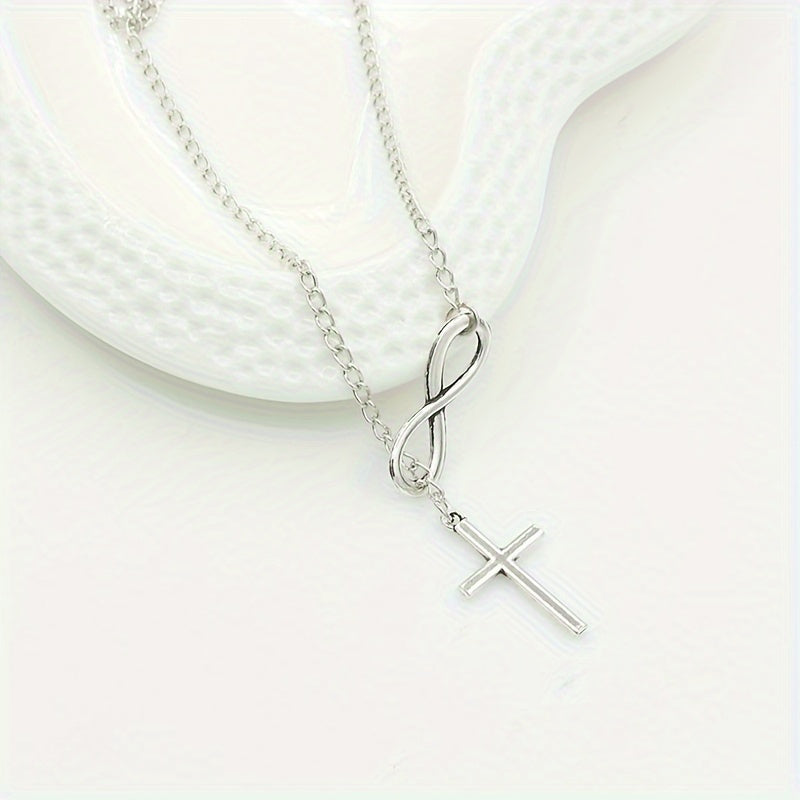 Lucky 8 Cross Short Necklace – Simple & Stylish Jewelry