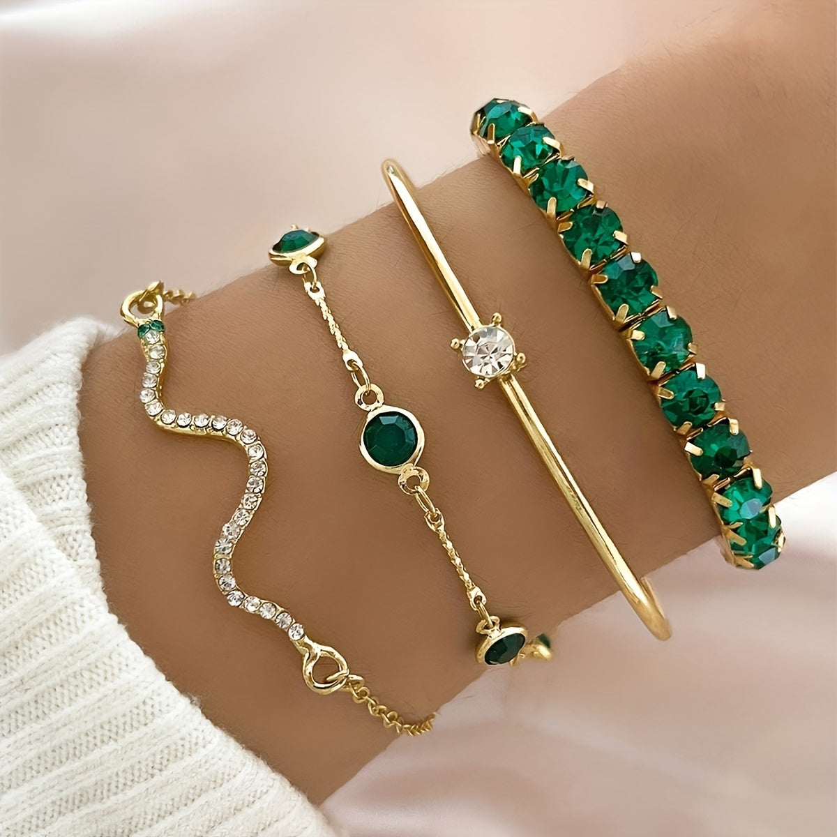 4pcs Women’s Shiny Rhinestone Bangle Bracelet Set – Stackable Hand Jewelry